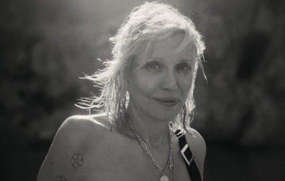 Courtney Love contará sua história "sem filtros e sem pedir desculpas" em novo documentário