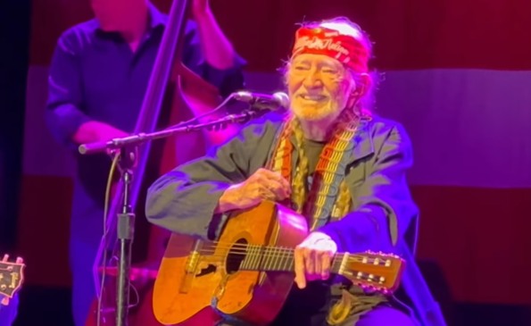 Os 10 músicos mais velhos que ainda estão fazendo shows