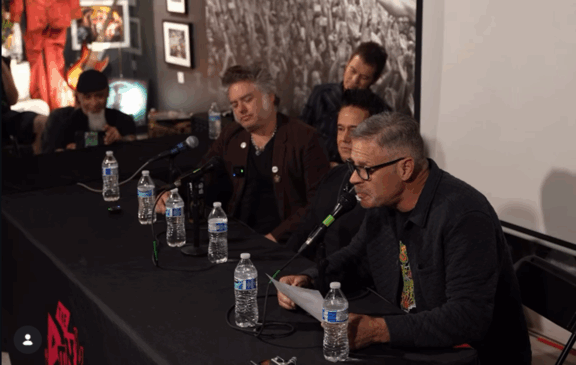 Guitarrista do NOFX processou Fat Mike logo após show de despedida