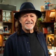 Alceu Valença faz esquenta para o Carnaval no Tiny Desk Brasil