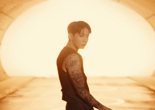 Brasileira é presa na Coreia do Sul após perseguir integrante do BTS