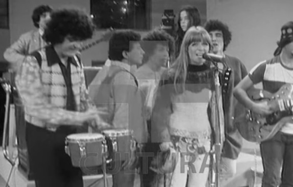 O dia em que Os Mutantes, Novos Baianos e Tom Zé se apresentaram juntos na TV