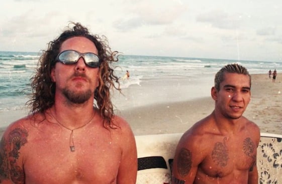 Rodolfo Abrantes presta homenagem comovente a Canisso: "Parecia um irmão mais velho pra mim"