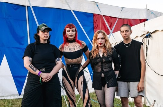 Banda diz que está "falida" após tocar em estádios por dois meses