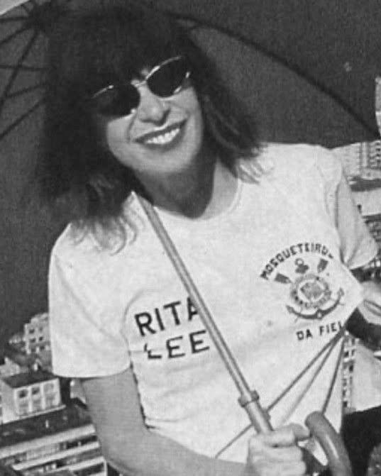 Rita Lee torcedora do Corinthians com camiseta da Fiel