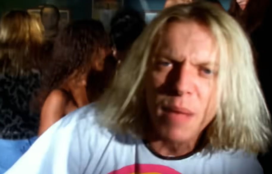 Vinny, “Mexe a Cadeira” e como um remix afastou o cantor do Metal