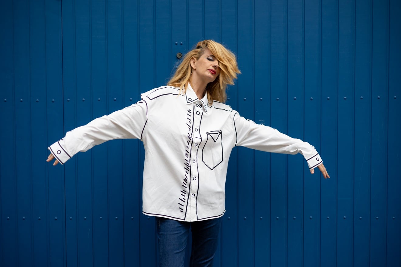 Letrux lança o disco “SadSexySillySongs” em novo capítulo minimalista e conceitual