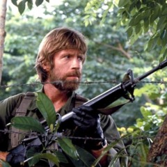 Qual é o estado de saúde de Chuck Norris após ser hospitalizado