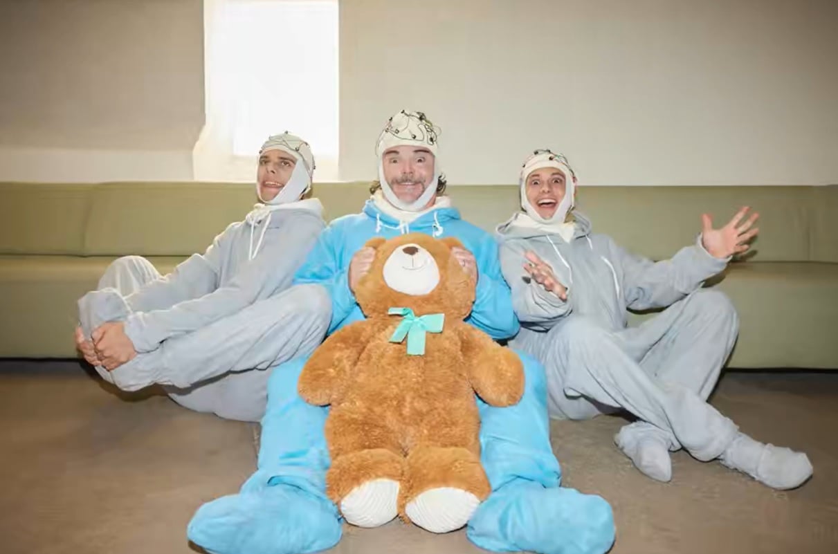 Jack Black se une a CA7RIEL & Paco Amoroso em parceria bizarra; veja