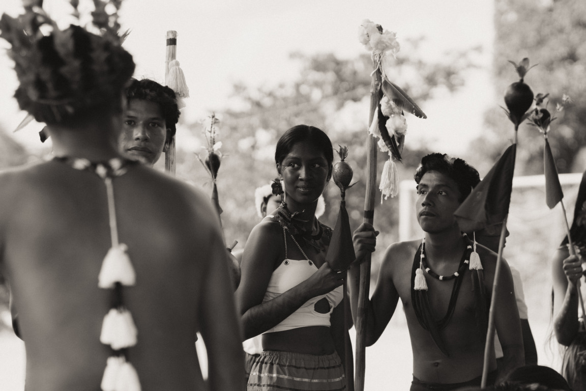 Carlinhos Brown e Felipe Poeta lançam "Boca Risonha"