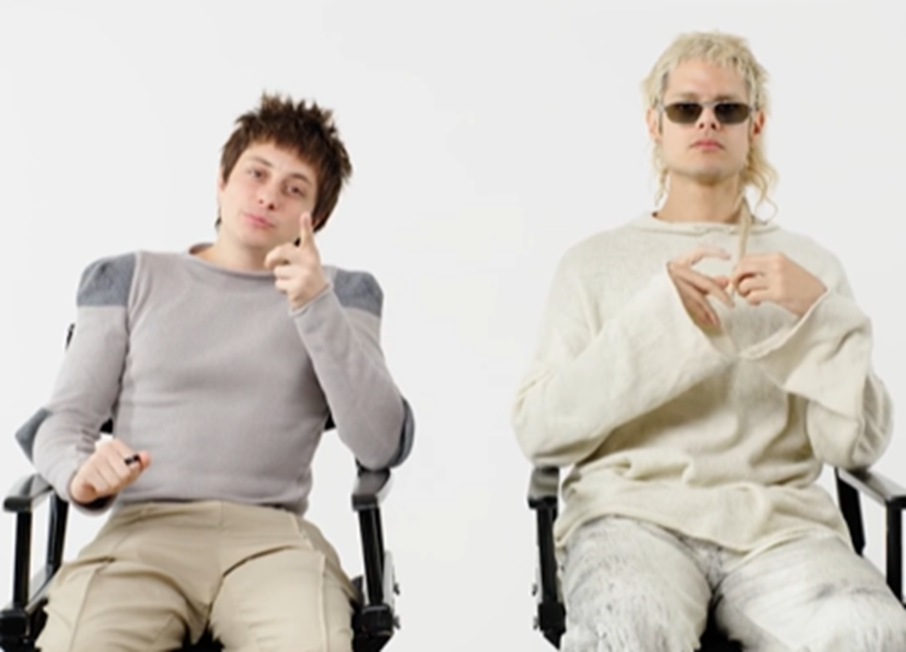 Ca7riel e Paco Amoroso revelam seus “álbuns perfeitos” em entrevista à Pitchfork