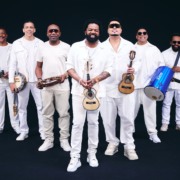 Grupo Revelação e Xande de Pilares anunciam turnê pelo Brasil em 2026