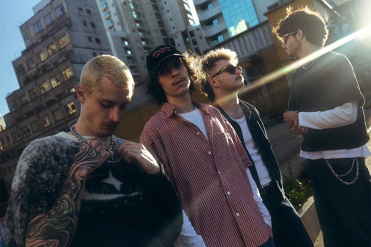 Após jam com o Foo Fighters, brasileiro realiza sonho com sua própria banda