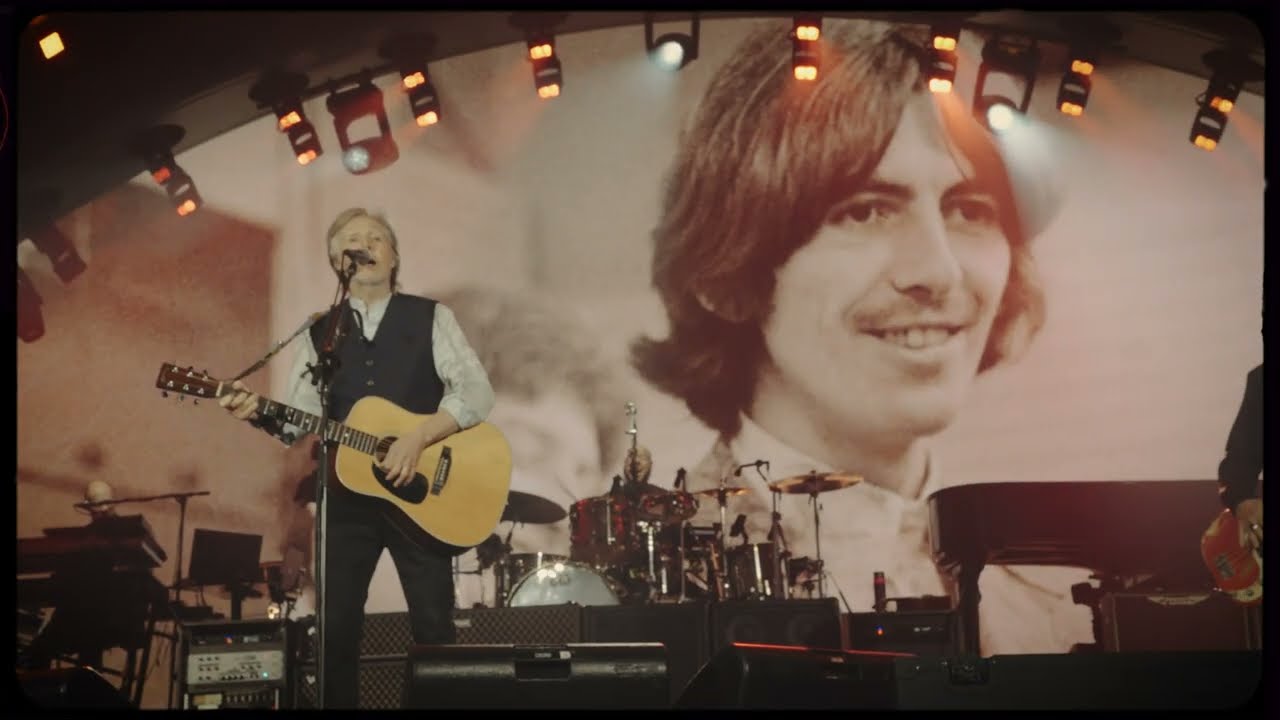 Paul McCartney diz que Steve Jobs lhe deu 1º iPhone da Inglaterra