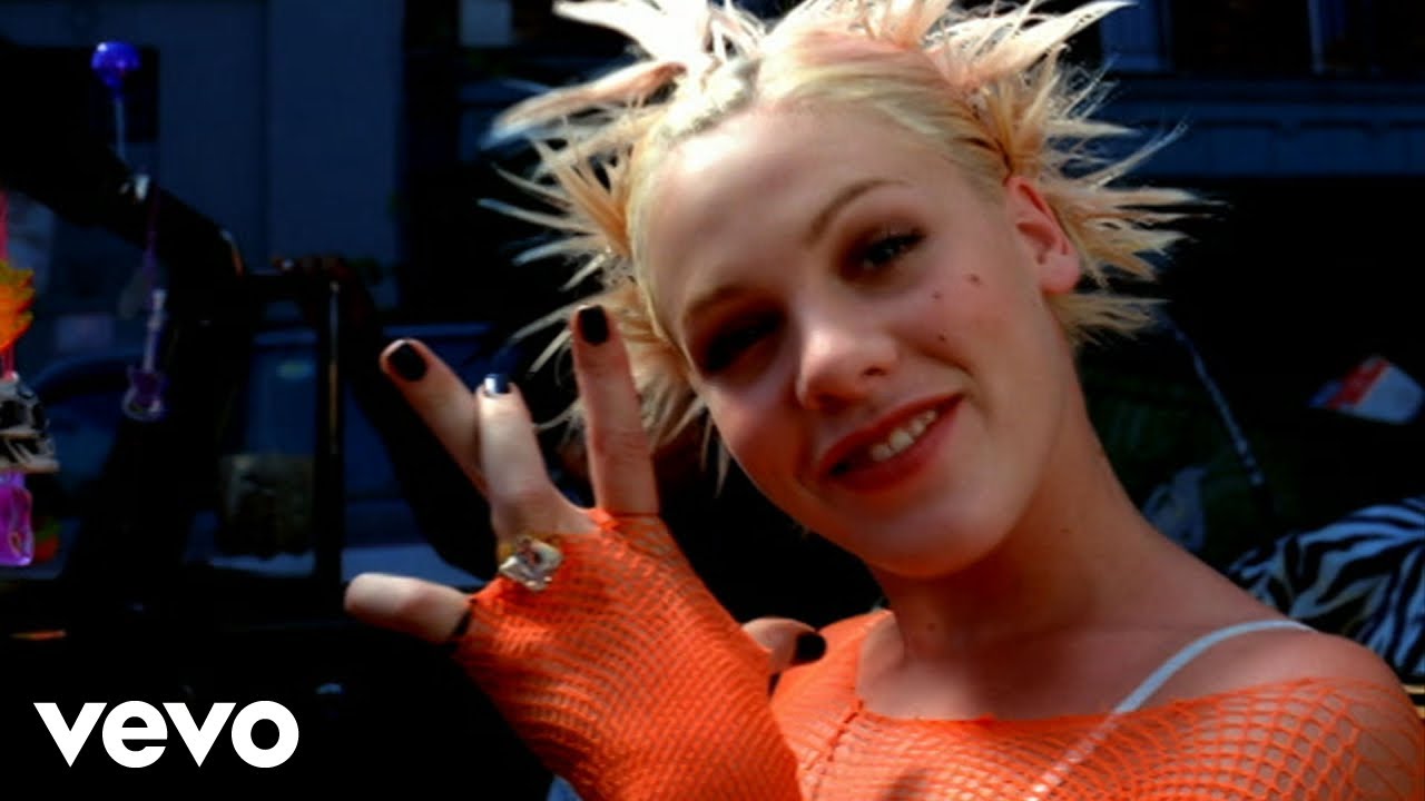 Linda Perry conta como uma “piada” se tornou o maior hit de P!nk