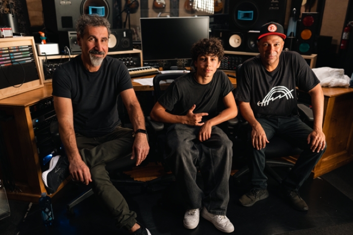 Serj Tankian com Roman e Tom Morello