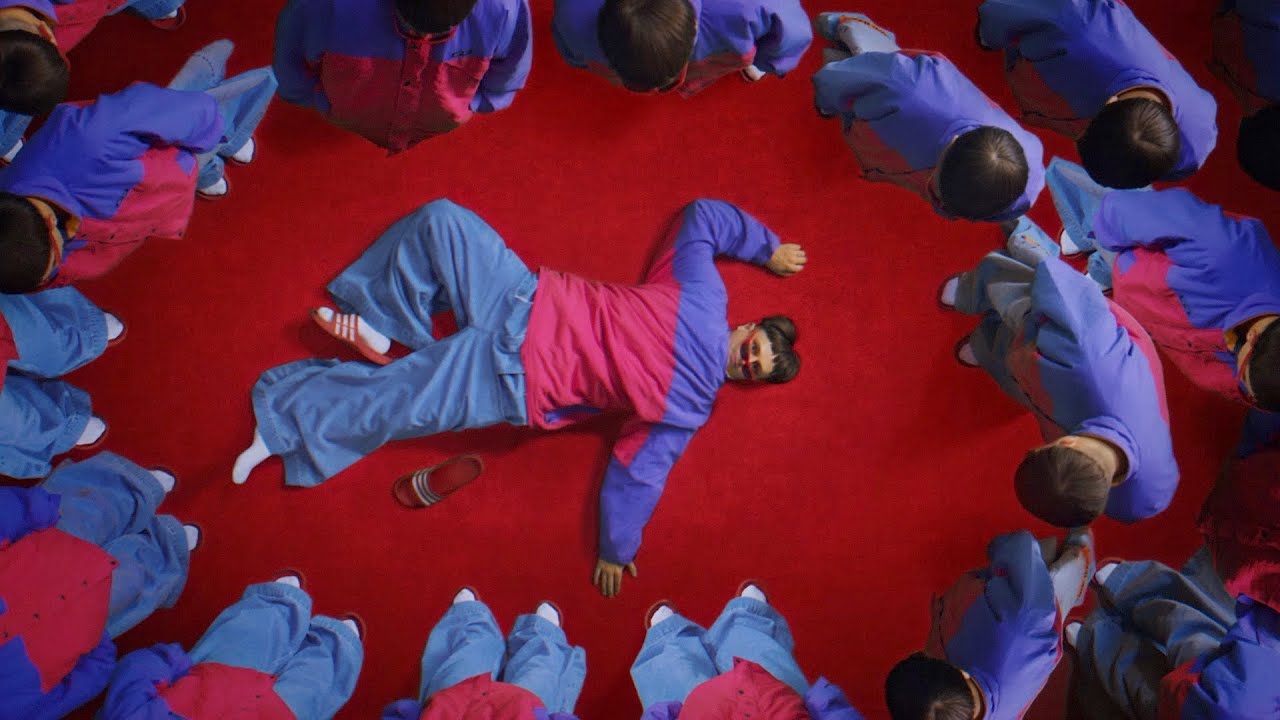 Oliver Tree deixou cerca de R$22 milhões para instituições de apoio aos artistas
