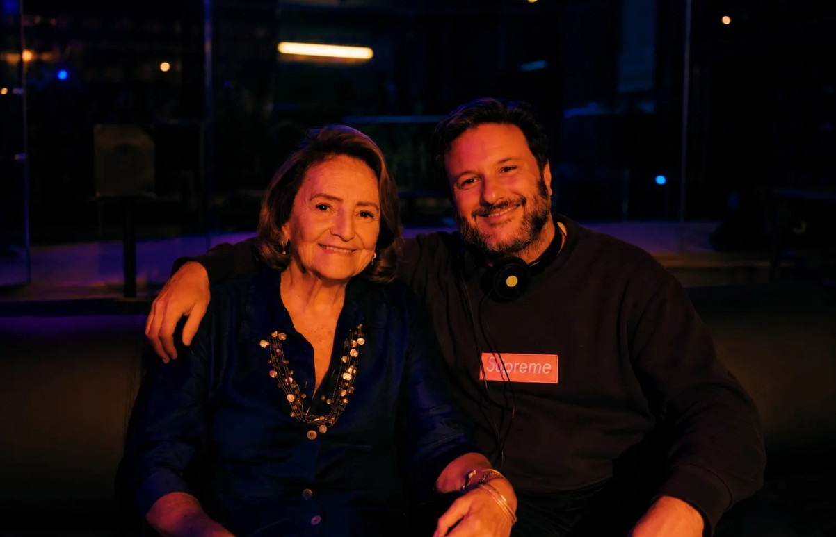 Zé Francisco Tapajos, diretor do Replay Exagerado e Lucinha, mãe de Cazuza
