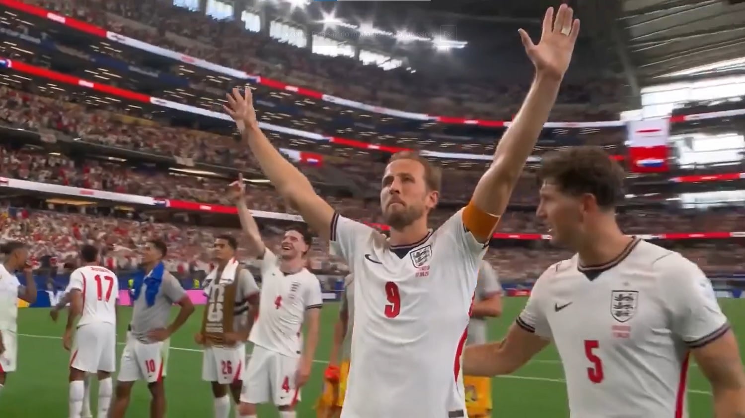Inglaterra vence na estreia da Copa do Mundo e canta 