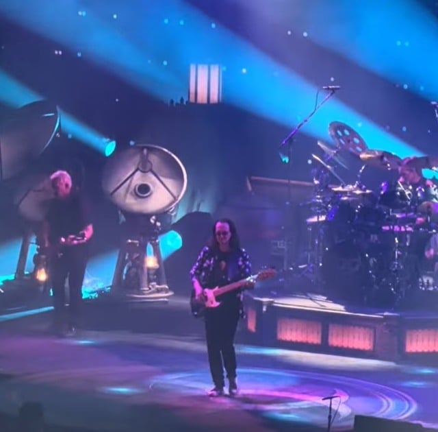 Rush thrills fans with first show in 11 years and reveals full setlist for "Fifty Something" tour