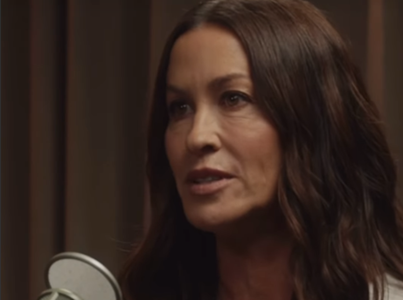 Alanis Morissette comenta título de 