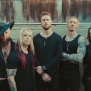 Velvet Chains lança o EP “How The Story Ends” com shows no Brasil nesta semana