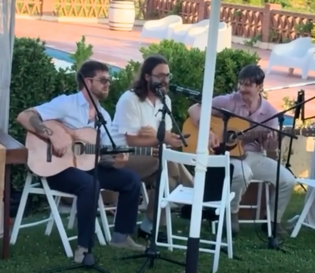 Title Fight faz quase-reunião acústica no casamento de Ben Russin