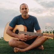 Jack Johnson vem ao Brasil com Ben Harper, Donavon Frankenreiter e G. Love em Fevereiro de 2027 Jack Johnson vem ao Brasil com Ben Harper, Donavon Frankenreiter e G. Love em Fevereiro de 2027
