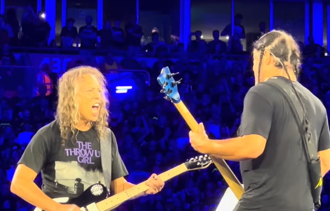Metallica contraria censura e toca música que fala sobre assassinato da esposa por ciúmes