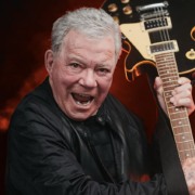 Aos 95 anos, astro de Star Trek fará show em festival lendário de Rock e Metal Aos 95 anos, astro de Star Trek fará show em festival lendário de Rock e Metal