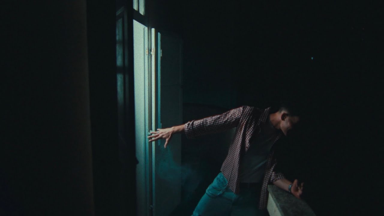 BEZZI apresenta “GHOST THE GHOST” e inaugura sua nova fase no cenário nacional