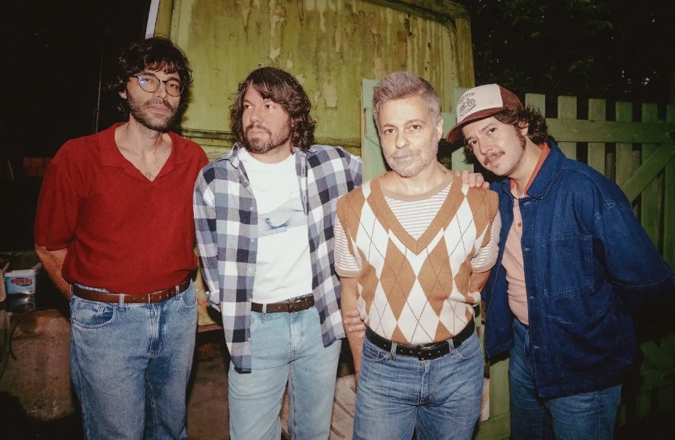 Maglore amplia sua mistura de Rock e MPB com referências oitentistas em seu novo disco “Fluxo Natural”