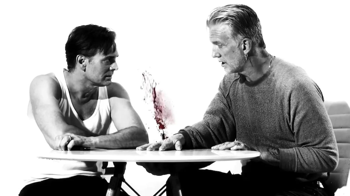 Queens of the Stone Age revela o título do novo disco em teaser sangrento; veja