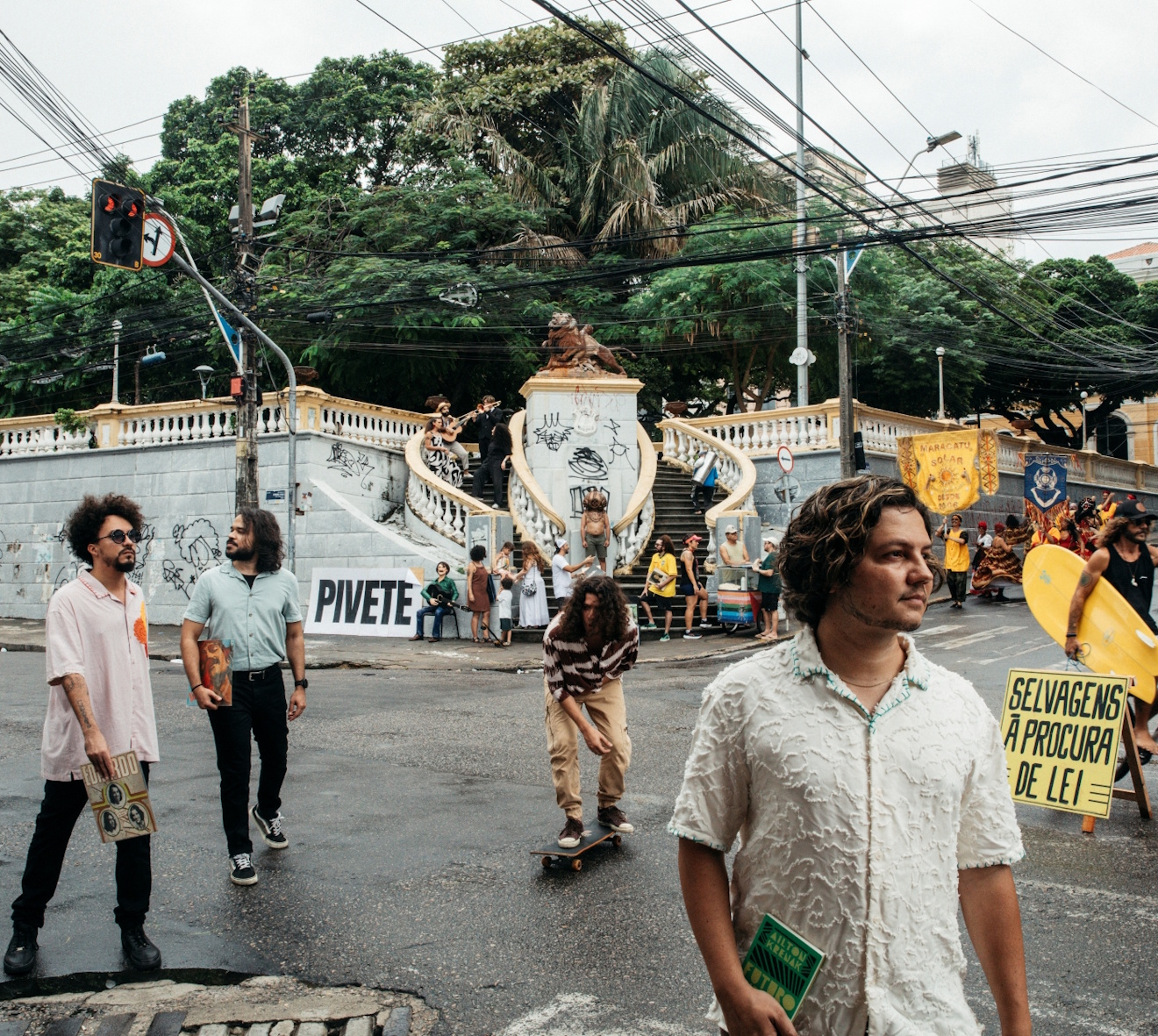 Selvagens à Procura de Lei e a capa do disco Pivete