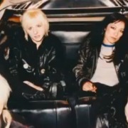 L7 em 1999 com Janis Tanaka