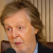 Paul McCartney revela trecho de clássico dos Beatles que não faz sentido