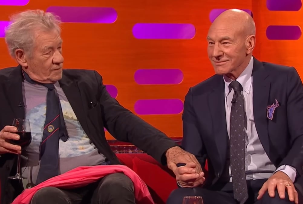 Ian McKellen faz homenagem emocionante a Patrick Stewart
