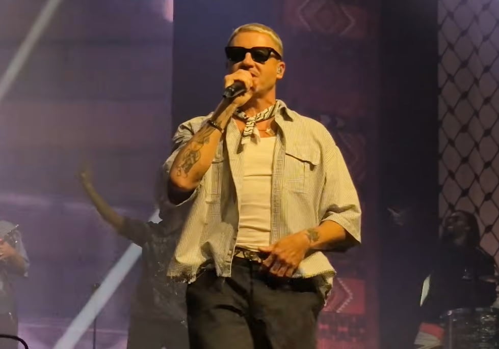 Macklemore estreia turnê em apoio à Palestina com Hozier, Kneecap e banda de Ed Sheeran